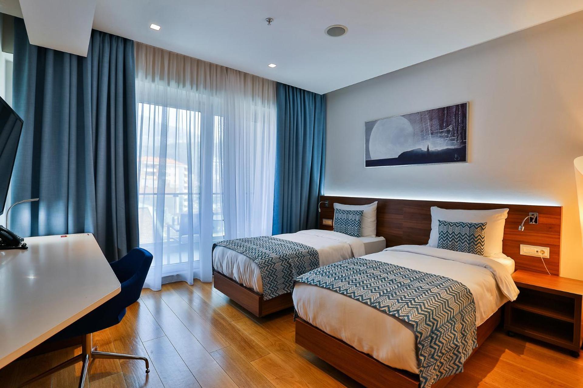 Tq Plaza 4* Budva